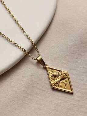 Gold Sun & Stars Pendant Necklace - Women Jewelry
